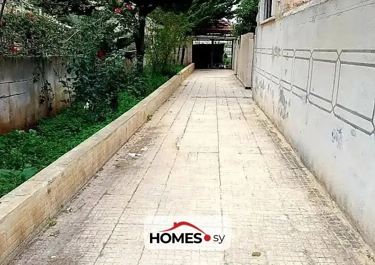 للبيع غرفتان