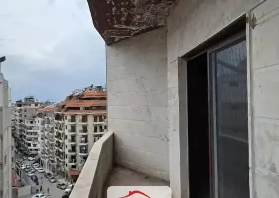 للبيع غرفتان