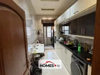 للبيع عدة غرف
