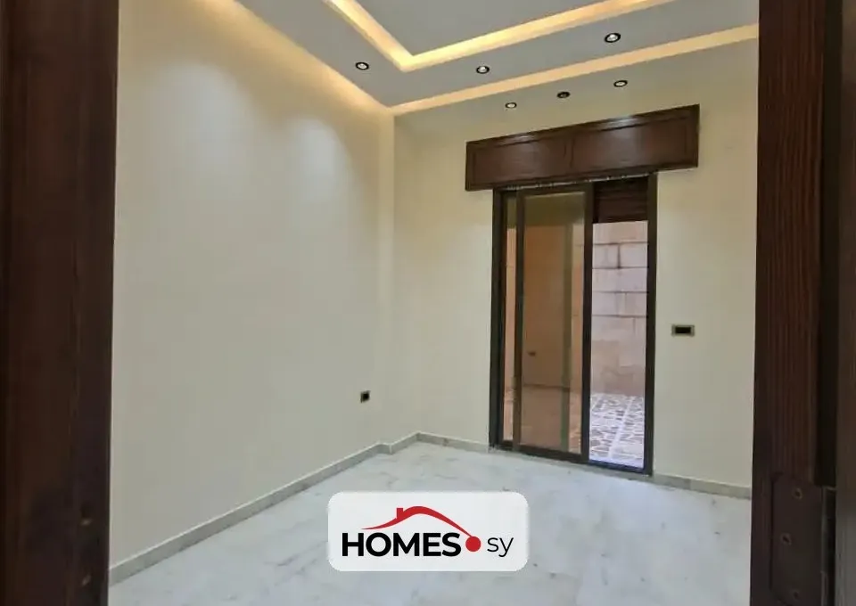 للبيع 4 غرف
