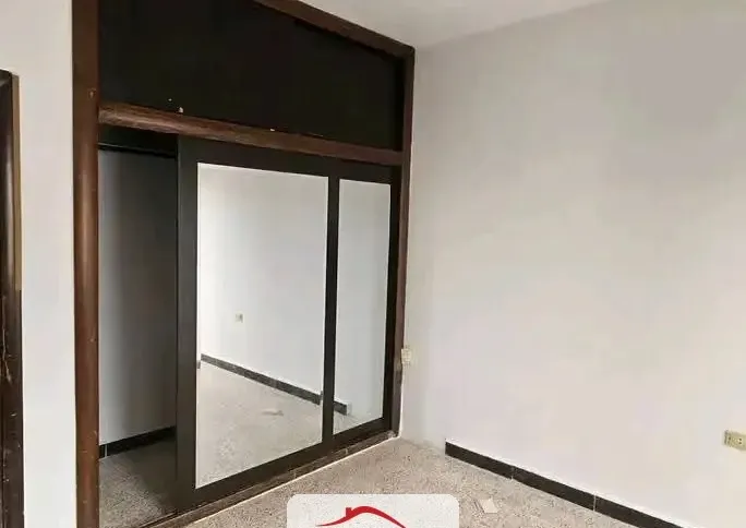 للبيع غرفتان