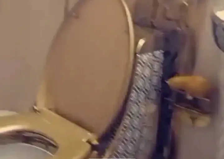 للبيع غرفتان
