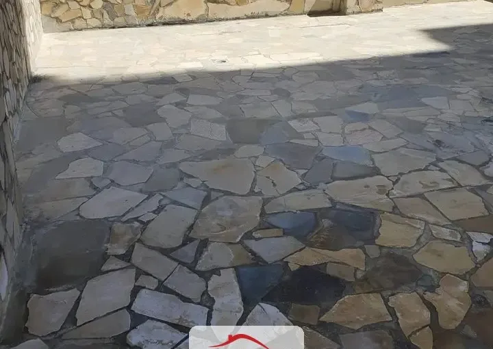 للبيع غرفتان