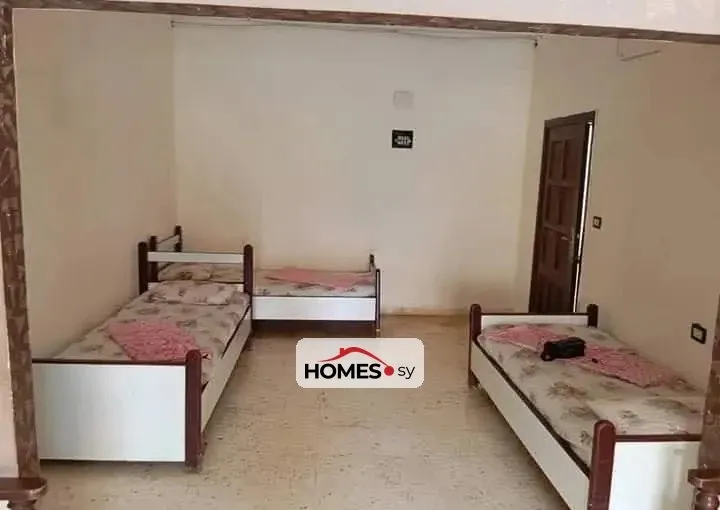 للبيع غرفتان