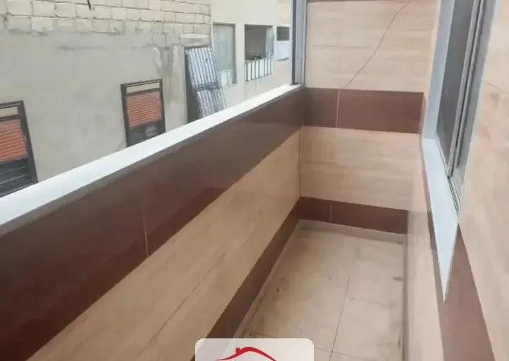 للبيع 4 غرف