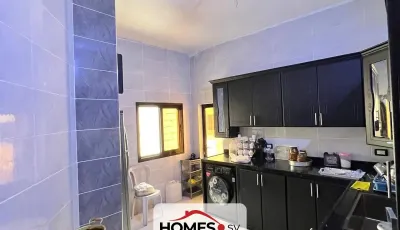 للبيع عدة غرف