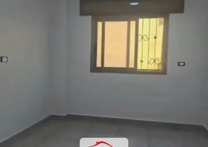 للبيع غرفتان