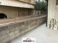 للبيع عدة غرف