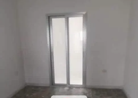 للبيع 4 غرف