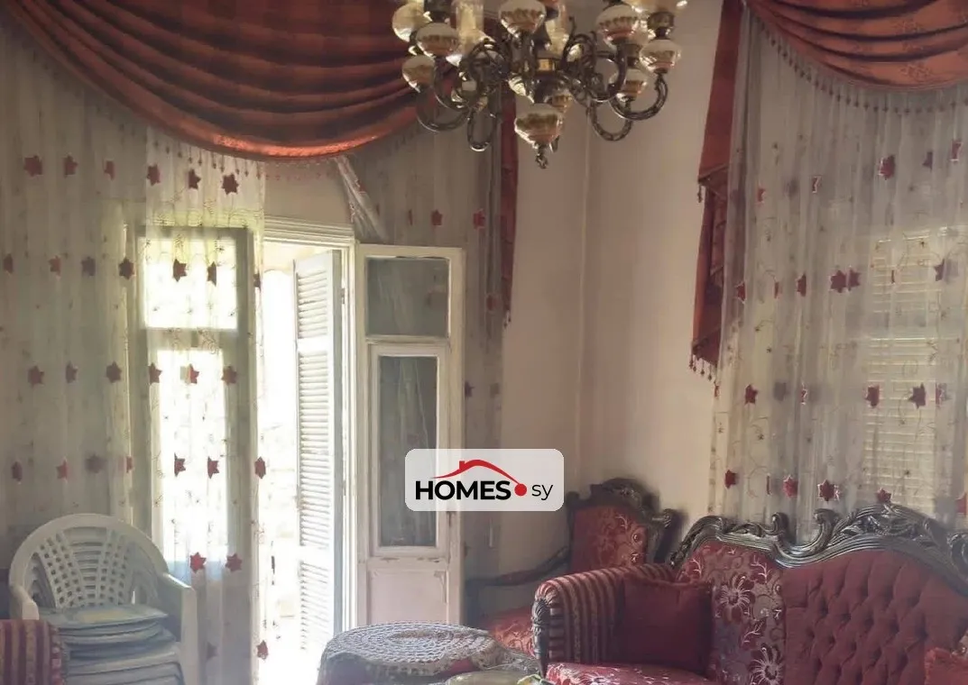 للبيع 4 غرف