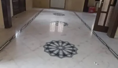 للبيع عدة غرف