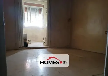 للبيع 4 غرف