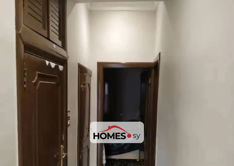 للبيع 4 غرف