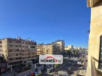 للبيع عدة غرف