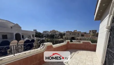 للبيع فيلا