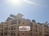 للبيع عدة غرف