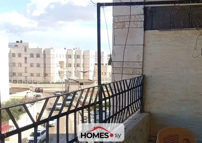 للبيع 4 غرف