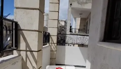 للبيع 4 غرف